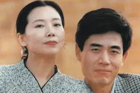 演艺圈八位零绯闻的老戏骨，各个与原配相守到老，最长的结婚49年图片