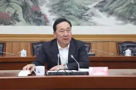 4年3次跨省履新，王浩任浙江省委副书记，曾骑共享单车暗访图片