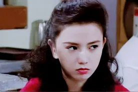 曾华倩：和富豪老公离婚后，10年辛苦付出把儿子培养成了游泳健将图片