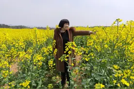 红安二小二(8)班班主任来信：只要生命还在，那一树花开就有意义图片