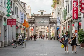 中国牌坊最多的街道，骑楼和古牌坊混搭，堪称潮州首席网红景点图片