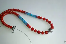 手工饰品DIY，带你学习如何制作漂亮的项链佩饰图片