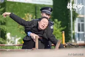 “愚孝”的男人，最可怕图片