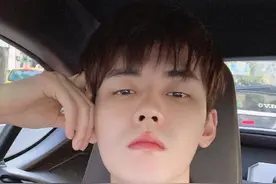 明星抖机灵频翻车，暴露出低劣的德行，为何还认为自己很幽默？图片