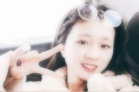 林生斌陪现任妻子去澳洲度假的画面流出！两人还在现场大秀恩爱图片