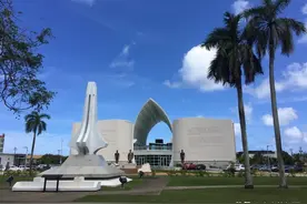 关岛是美国的领地，为何却充满了浓浓的西班牙和日本风情图片
