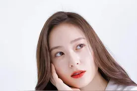 郑秀晶，韩国女团出道的冰山美女，高冷气质，让人产生距离感图片