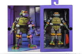 NECA更新 TMNT 忍者神龟 Metalhead 7″ 卡通版铁头 ​​​包装图图片