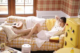 甜心美女撩人写真图片