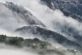 光明顶是安徽黄山第二高峰，是黄山前山和后山的分界线图片