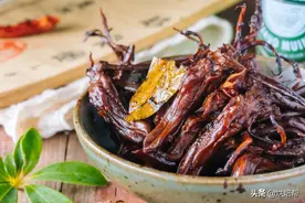 周黑鸭鸭舌，武汉人最喜欢的零食，不用出门买，在家就能轻松做图片