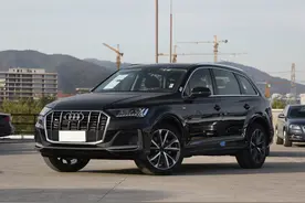 差价仅3.3万，奥迪Q7 2.0T高配和3.0T低配，该怎么选？图片