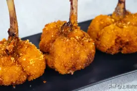 外面卖6块一个的炸鸡腿，自己在家做，外酥里嫩又香又辣图片