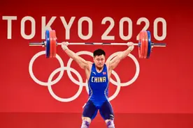 37岁吕小军霸气夺冠！中国男子举重包揽东京奥运会参赛级别金牌图片