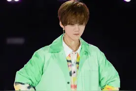 惊艳！鹿晗黄子韬大秀女团舞，嘴上说不要身体却很诚实啊图片