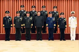将星闪耀！4位将军晋升上将图片