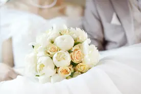 举办婚礼不要给前任发请贴图片