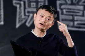 下班后收到工作微信，高情商者，不秒回也不装没看见，而是这样做图片