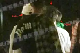 Baby一家三口久违同框！带小海绵同住酒店，黄晓明全程抱娃太贴心图片