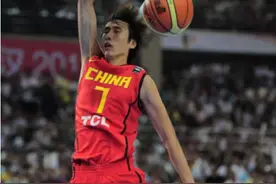 08年试训湖人，11年亚锦赛惊鸿一扣进奥运，还记得那个排骨飞人吗图片