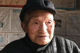 老百姓常讲：“老人长寿克子孙”，啥意思？过来人道出社会实情图片