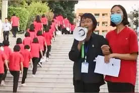 保障教师待遇和权利:强化省级统筹经费，取消职称评审制度图片