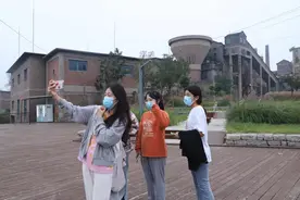 石家庄井陉矿区：国庆假期游人如织 热闹非凡图片