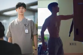 金秀贤首集上演10秒「肌情四射」 诱人八块肌男女粉丝目不转睛图片