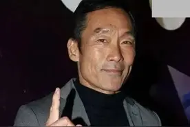 56岁郑浩南，曾是“小马哥”第一人选，被日本前妻忽悠拍风月片图片