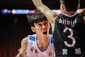十分钟六个盖帽！99年小将乱杀CBA球员！马布里都看不下去了...图片