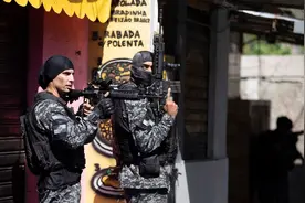 25人死亡！巴西爆发警匪激战，里约警察杀红眼，入贫民窟逐屋扫荡图片