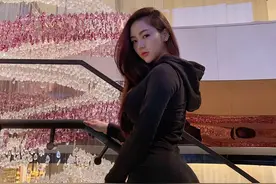 韩国“夜店女王”，体重130斤，身材婀娜多姿，不胖反而受欢迎图片