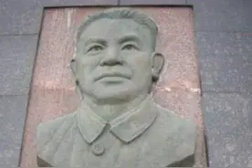 1927年南昌起义中，打响第一枪的人不是贺龙，而是默默无闻的他图片