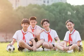 儿童为什么越来越“成人化”？是什么在侵蚀童年？图片