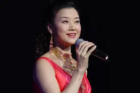 “民歌女神”宋祖英的逆袭史，和她背后的两个男人图片