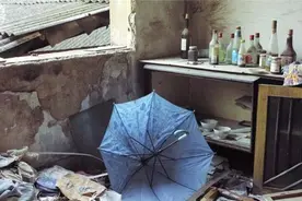 那些城市废弃居民楼里，保留着一代人的记忆图片