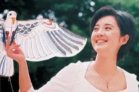 许戈辉：与鲁豫柯蓝齐名，网传私生活不检点，如今婚姻幸福图片
