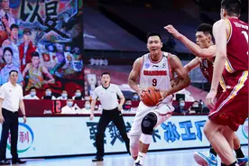 威姆斯24+10+7易建联18+10 周鹏复出助广东提前锁定季后赛图片
