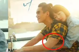 小鲜肉被P成猛男，老外这是有多嫌弃中国男星的身材？图片