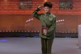 84岁老兵肖楚荣苦寻首长60载：叫我一辈子小鬼，我叫您一辈子首长图片