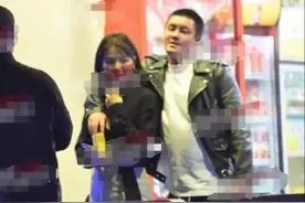 嫁入豪门，为夫还贷，贤妻刘涛网传出轨离婚？图片