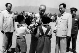 越南国父胡志明，险些在香港丧生？百折不挠的无产阶级斗士图片