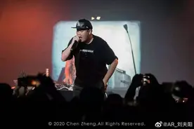 如今让TT徐真真Vyan廖效浓出现在同一首歌里，有一个人居然办到了图片