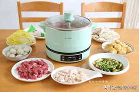 秋天来了，炒菜炖菜不如吃火锅，热乎开胃，食材丰富，太过瘾了图片