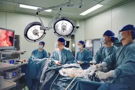 直肠癌复发，保命还是保肛门？微创给出了另外一个答案图片