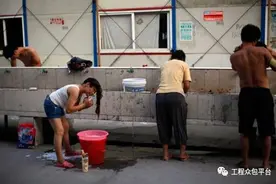 售楼部的美女，工程部的汉，项目部的光棍满街转！财务的花图片
