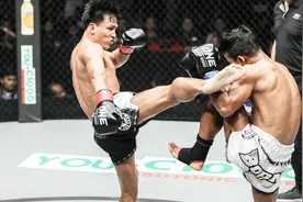 新老王者的对决！泰拳传奇“闪电”勒德斯拉轻松覆灭对手复仇之心视频封面