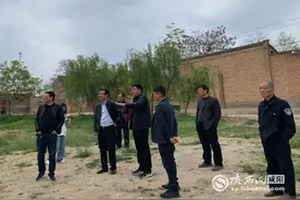 咸阳市生态环境局对乾县农村污水治理进行现场调研图片