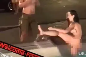 意大利接连出现“辣眼睛”的一幕！多人喷泉裸泳还自拍图片