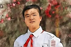“五道杠少年”和“不屑弟”怎样了？经历了高考，才知道谁在裸泳图片